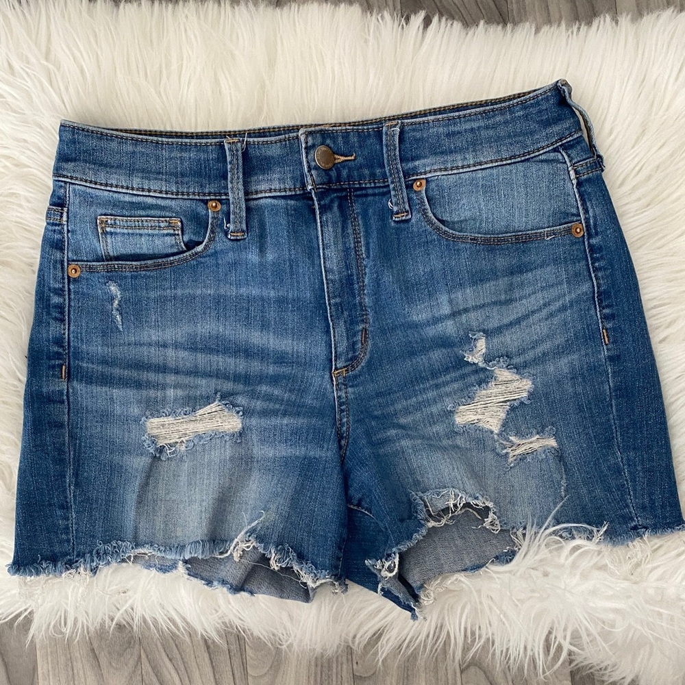 Universal Thread SZ 8/29 Jean Shorts High-Rise Midi Distressed Frayed Hems Blue